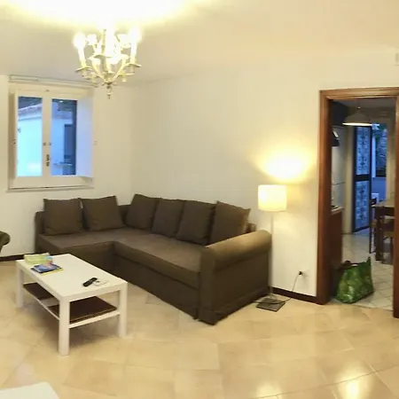 Casa Del Duca *